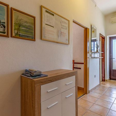 Apartment Vladimir - Pul237 By Interhome بنجول المظهر الخارجي الصورة